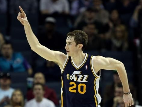 配合柯瑞無 配合柯瑞無