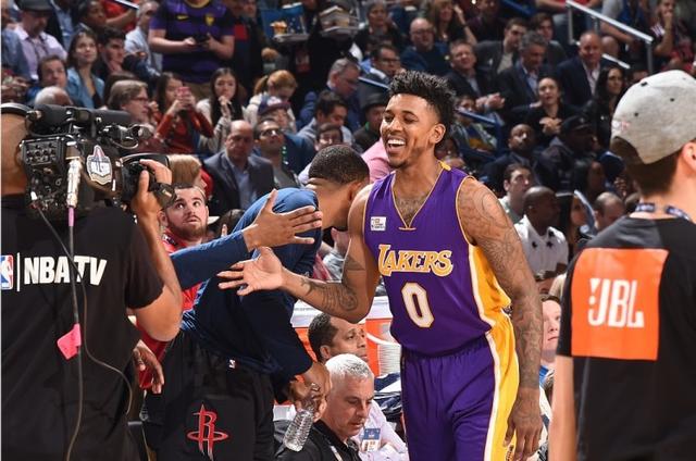 仍可能保持 仍可能保持